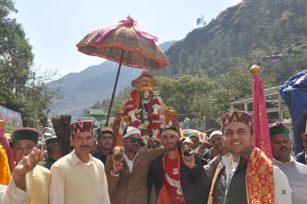 Rampur Bushahr: महिला मंडलों ने जगाई नशे के विरुद्ध अलख
