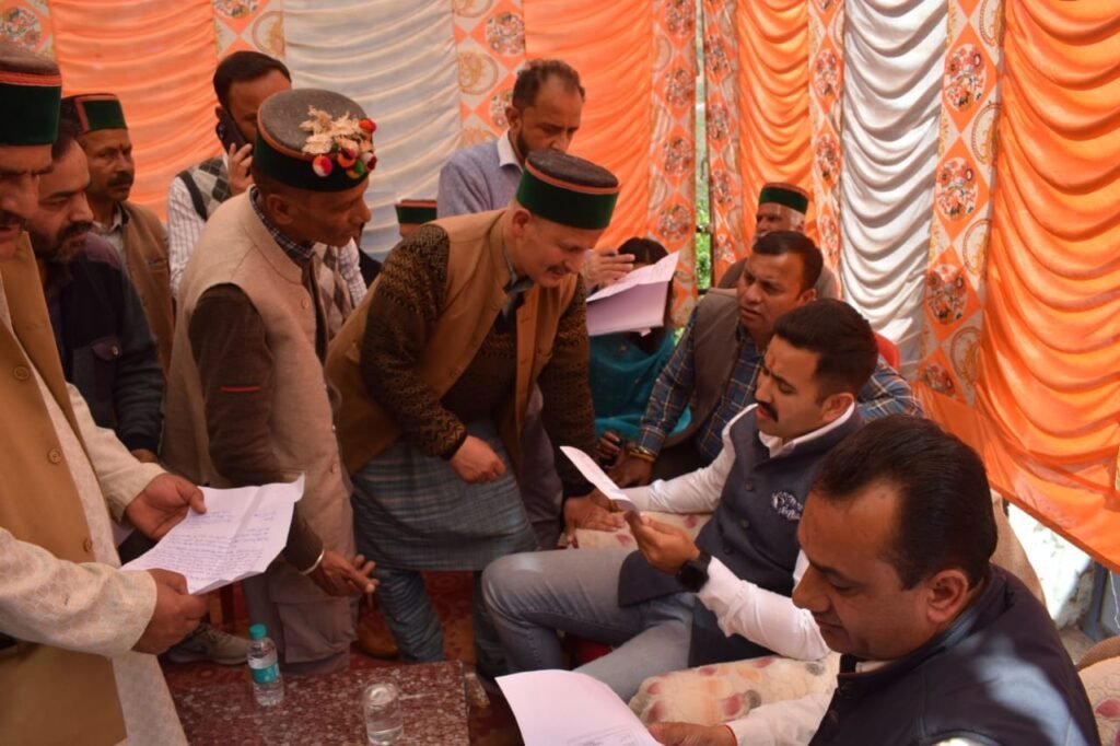 Shimla : 70 करोड़ से होगा सुन्नी-लुहरी सड़क का उन्नयन कार्य, विक्रमादित्य ने किया भूमि पूजन