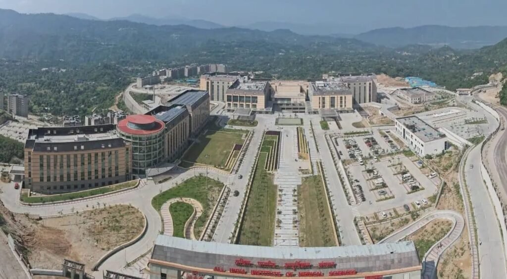 AIIMS Bilaspur Recruitment : 60 सीनियर रेजिडेंट पदों पर भर्ती, 16 अप्रैल को वॉक-इन इंटरव्यू