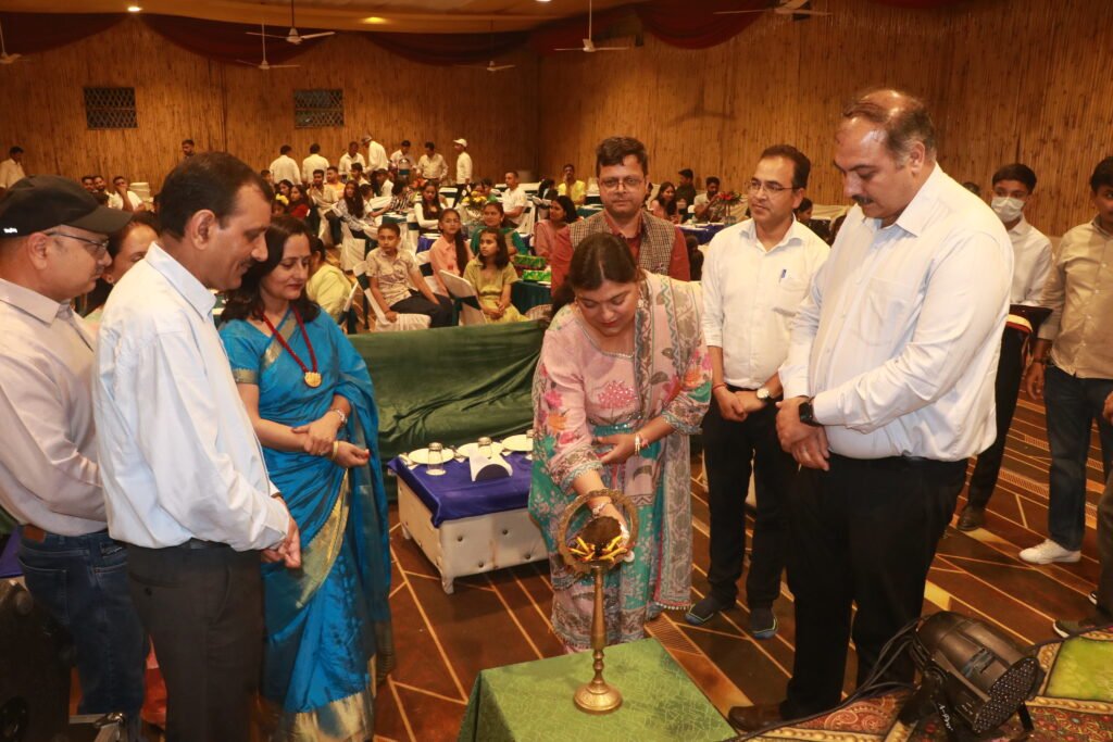 Rampur Bushahr:एसजेवीएन का 38वां स्थापना दिवस लूहरी जल विद्युत परियोजना चरण-1 द्वारा हर्षोल्लास से मनाया गया