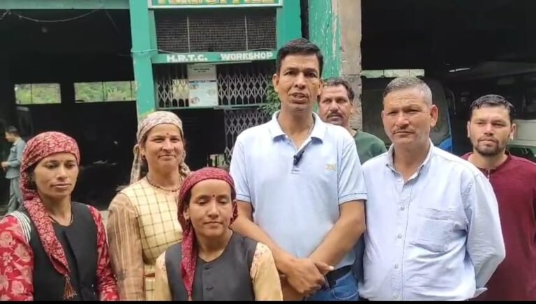 Rampur Bushahr: पशाडा के छात्रों के लिए रामपुर से सुंडा बस वाया पशाडा चलाने की मांग