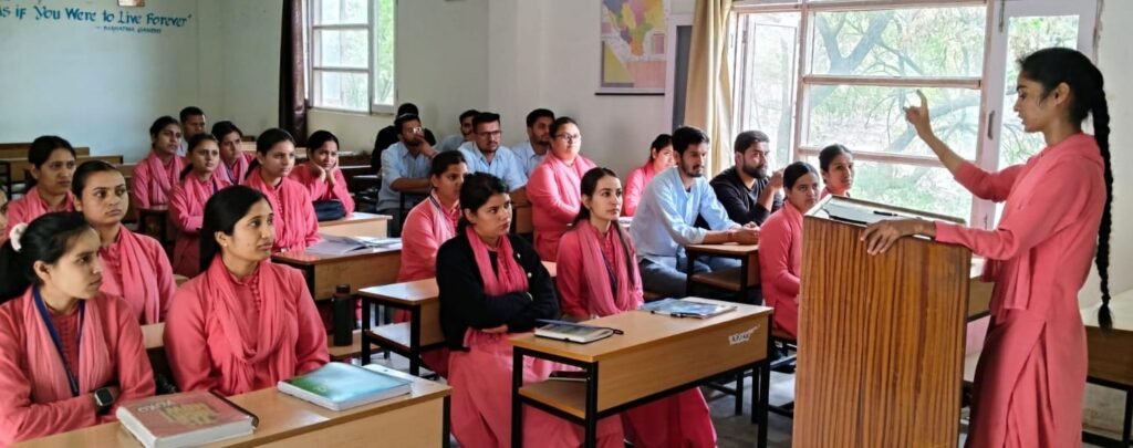 Rampur Bushahr : टैगोर के आदर्श आज भी शिक्षकों और विद्यार्थियों के लिए प्रेरणा स्रोत