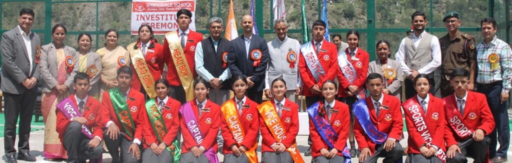 Rampur Bushahr : स्प्रिंगडेल स्कूल खनेरी में अलंकरण समारोह, छात्र परिषद ने ली कर्तव्यों की शपथ