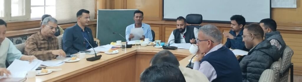 Kinnaur: मॉनसून और योग दिवस की तैयारियों को लेकर उपायुक्त किन्नौर की अहम बैठक