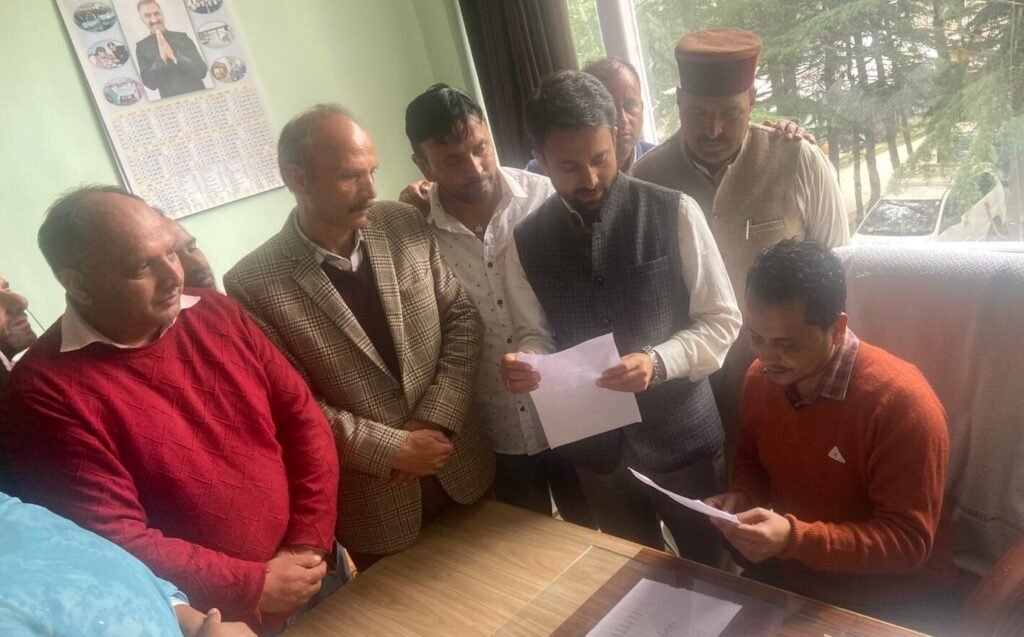 Rampur Bushahr: ननखड़ी की समस्याओं को लेकर सरकार को भेजा ज्ञापन, 24 पद रिक्त होने से ग्रामीण परेशान