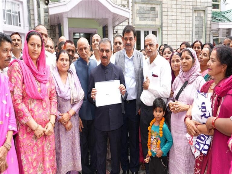 Shimla: दूध उत्पादकों ने परिवहन सब्सिडी दोगुना करने के लिए मुख्यमंत्री का आभार व्यक्त किया