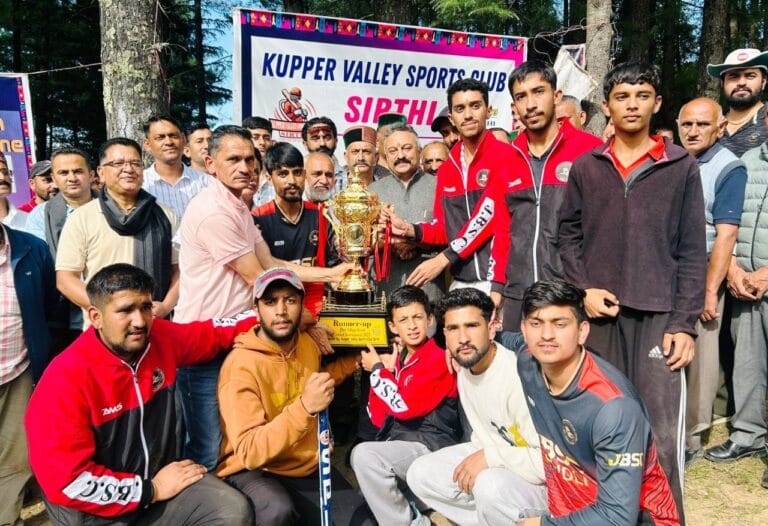 Jubbal: पूर्व मुख्यमंत्री ठाकुर रामलाल को पुण्यतिथि पर श्रद्धांजलि, शिक्षा मंत्री रोहित ठाकुर ने किया स्मरण