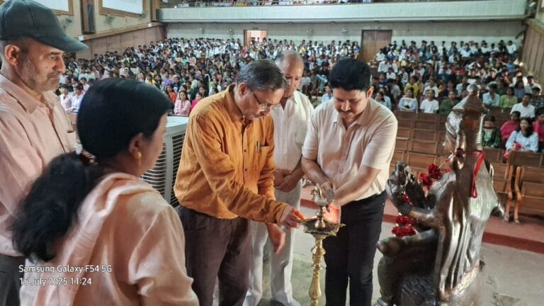 Rampur Bushahr: प्राचार्य संबोधन कार्यक्रम का आयोजन, विद्यार्थियों को दी गई उपयोगी जानकारी