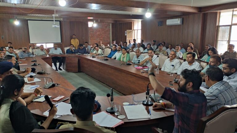 Mandi: सरकाघाट में मनाया जाएगा 79वां राज्य स्तरीय स्वतंत्रता दिवस समारोह, मुख्यमंत्री सुक्खू करेंगे शिरकत