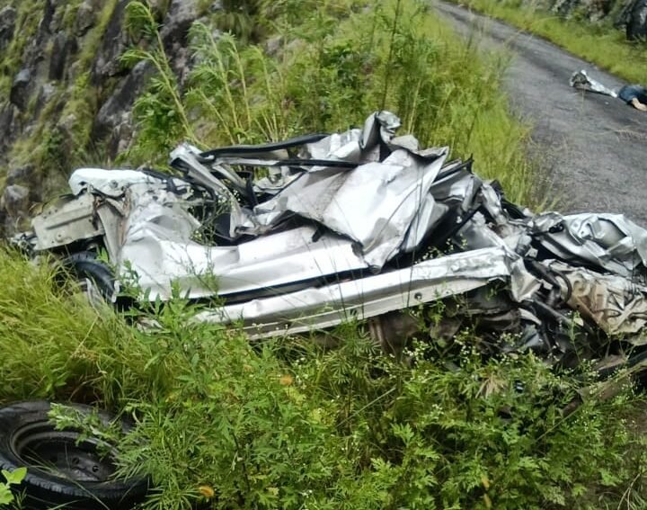 Kinnaur: किन्नौर में बड़ा सड़क हादसा: 800 मीटर गिरी ऑल्टो कार, पूर्व प्रधान राजेश कुमार की मौत