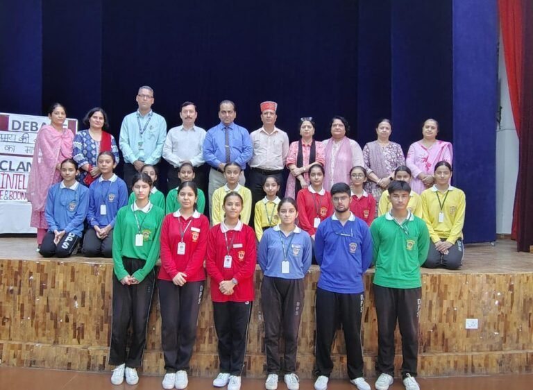 Rampur Bushahr: DPS झाकड़ी: हिंदी वाद-विवाद में श्रृति शर्मा रही प्रथम, सतलुज सदन शीर्ष पर