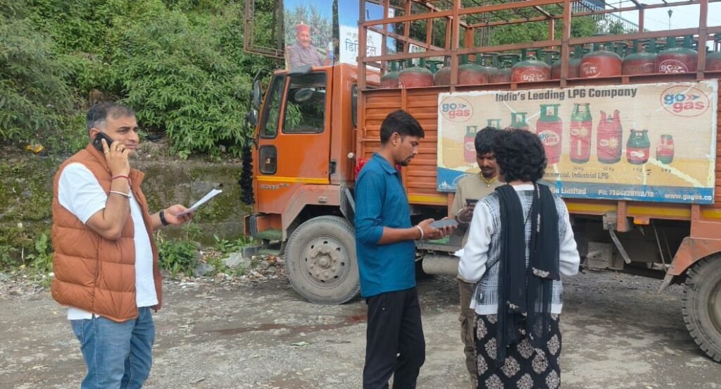 Shimla: शिमला में 190 अवैध गैस सिलेंडर जब्त: डीएम के आदेश पर बड़ी कार्रवाई