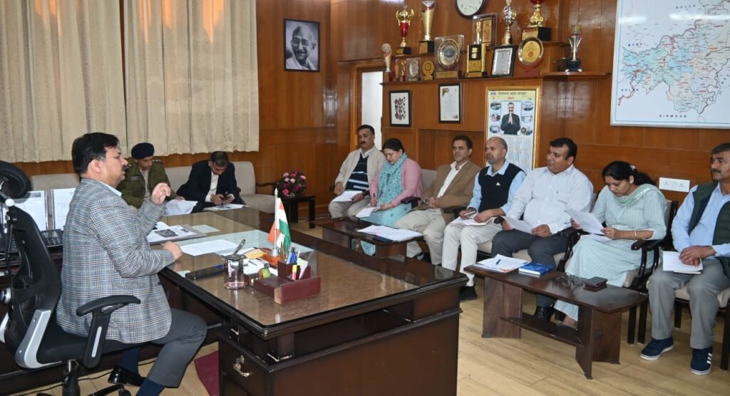 Rampur Bushahr: शिमला उपायुक्त ने दिए निर्देश सभी उपमंडलों में ब्लैक स्पॉट्स की सूची करें तैयार