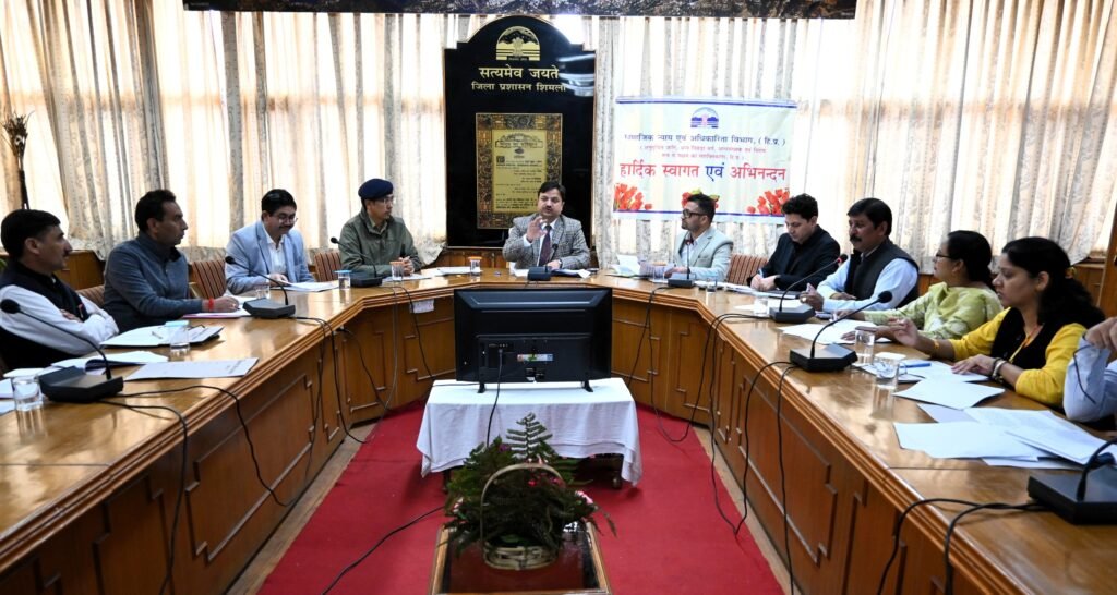 Shimla: सफाई कर्मियों के बच्चों के लिए छात्रवृत्ति सुविधा हेतु हेल्प डेस्क स्थापित होगा – उपायुक्त
