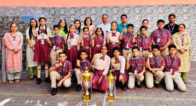 Rampur Bushahr: डीएवी स्कूल रामपुर का राज्य स्तरीय खेलों में जलवा: 5 स्वर्ण, 2 रजत और 1 कांस्य पदक किए अपने नाम