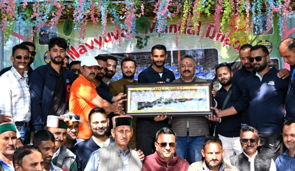 Shimla: शिक्षा मंत्री रोहित ठाकुर ने ढाडी में विकेश पनाटू मेमोरियल वॉलीबाल प्रतियोगिता का शुभारंभ किया