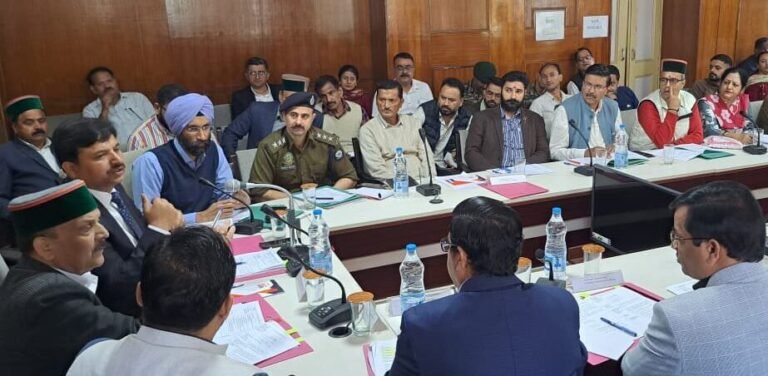 Rampur Bushahr: उपायुक्त अनुपम कश्यप बोले लवी मेला रामपुर के महत्व को बढ़ाना हमारी प्राथमिकता