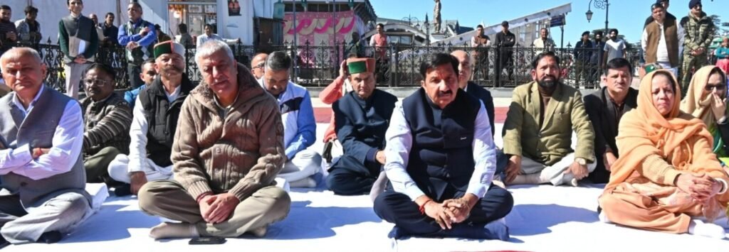 Shimla: उप मुख्यमंत्री मुकेश अग्निहोत्री ने राष्ट्रीय संकल्प दिवस पर इंदिरा गांधी को अर्पित की पुष्पांजलि