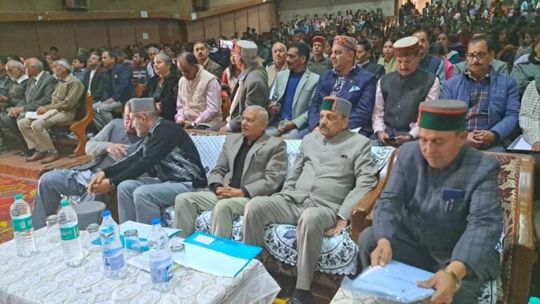 Rampur Bushahr: रामपुर में मनाया गया राज्य स्तरीय पहाड़ी दिवस 2025, नंद लाल ने किया शुभारंभ