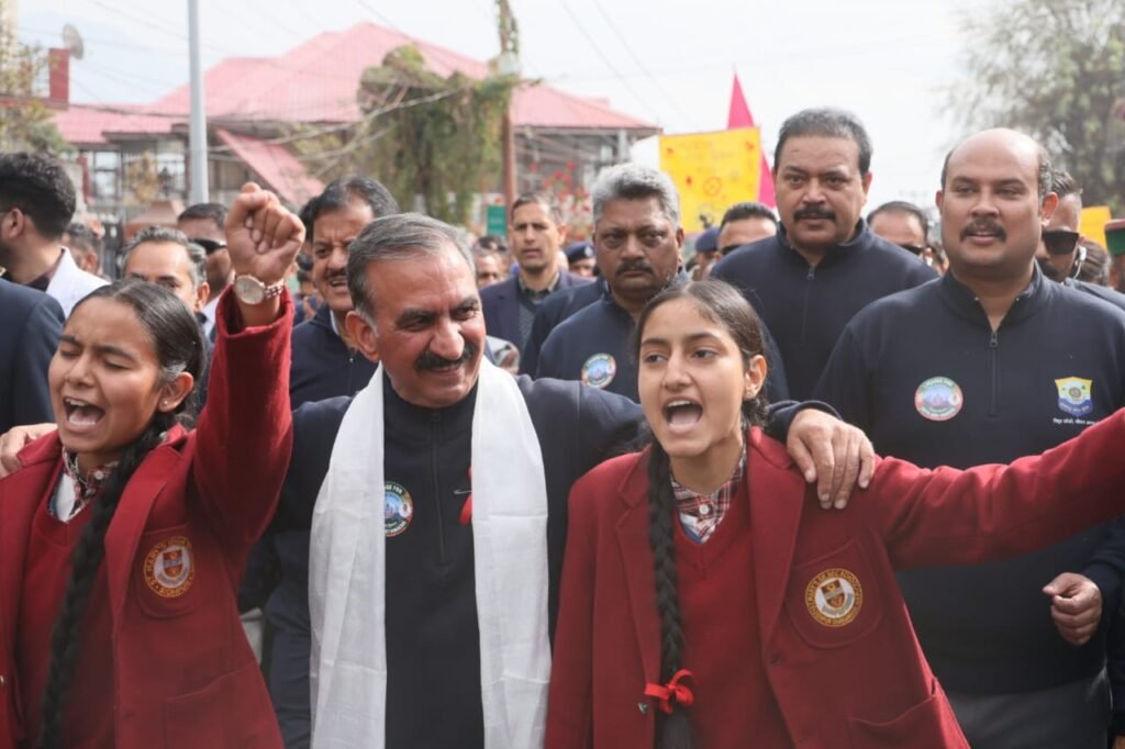 Kangra: देवभूमि में चिट्टा माफिया पर कड़ा शिकंजा: मुख्यमंत्री सुक्खू ने वॉकथॉन में दी बड़ी चेतावनी, सूचना देने वालों को मिलेगा इनाम