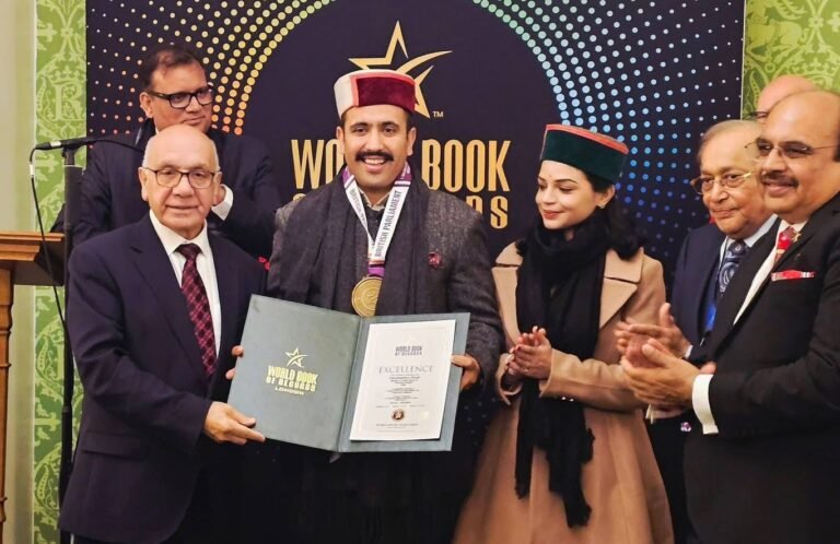 Himachal : लंदन में हिमाचल के PWD मंत्री विक्रमादित्य सिंह को मिला ‘यूथ एंड आइकॉन’ अवाॅर्ड