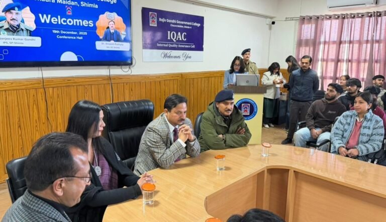 Shimla: कम से कम 5 छात्रों को नशे से दूर रहने के लिए करें प्रेरित : अनुपम कश्यप