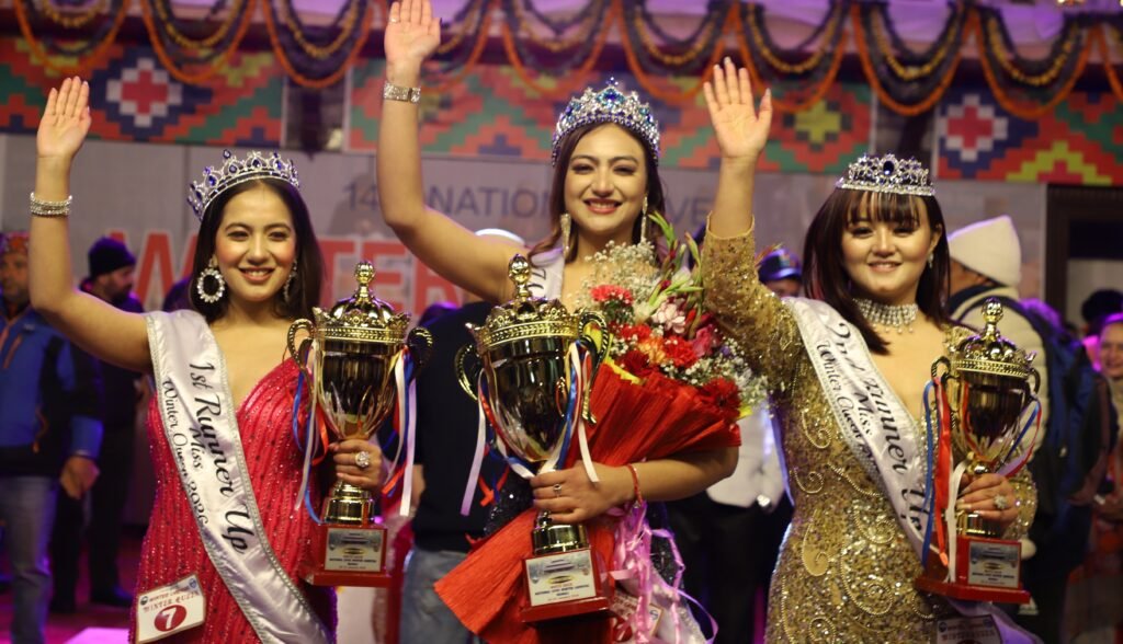 Winter Carnival Manali 2026 : मंडी की स्नेहा बनीं विंटर क्वीन, नितिन जीते ‘वॉयस ऑफ कार्निवल’