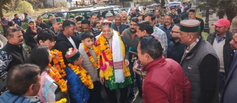 Rampur Bushahr: आम परिवार से शीर्ष जिम्मेदारी तक: मुख्यमंत्री सुक्खू के विश्वास का प्रतीक बने विकेश चौहान