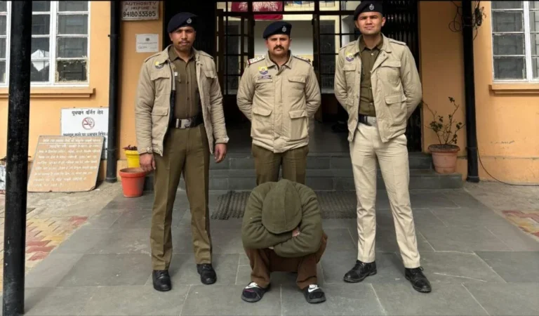 Shimla: रोहड़ू में नशा तस्करी नेटवर्क का भंडाफोड़: 83 ग्राम चिट्टा सहित 6 आरोपी गिरफ्तार, मुख्य सप्लायर नेपाल सीमा से दबोचा
