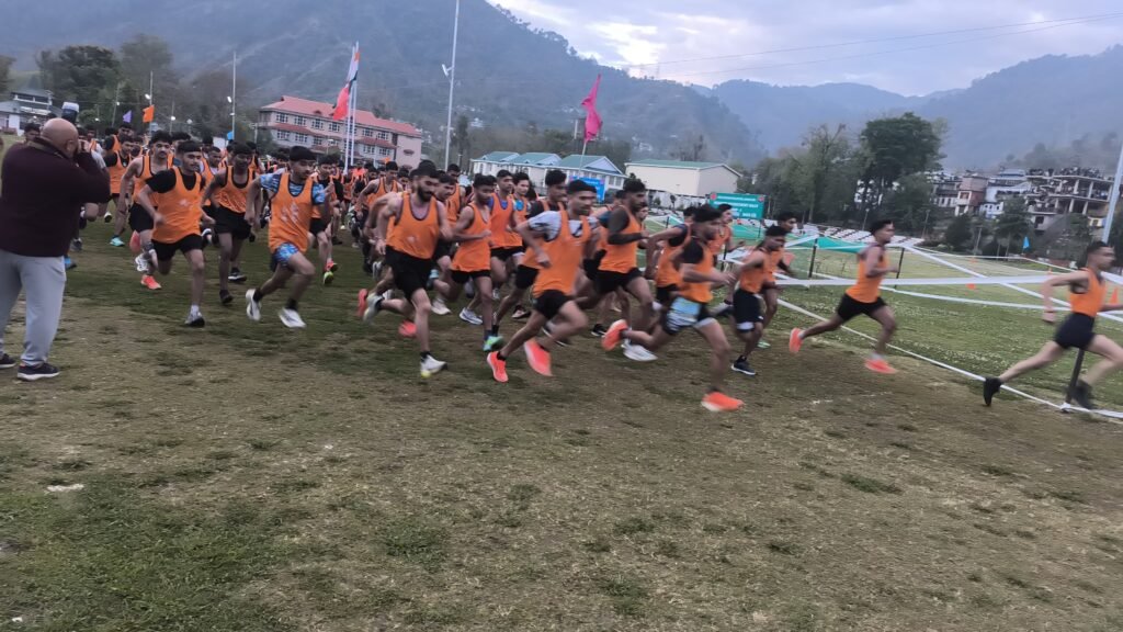 Mandi: पंडोह अग्निवीर भर्ती रैली में युवाओं का जोश, 1.6 किमी दौड़ में 286 अभ्यर्थी सफल