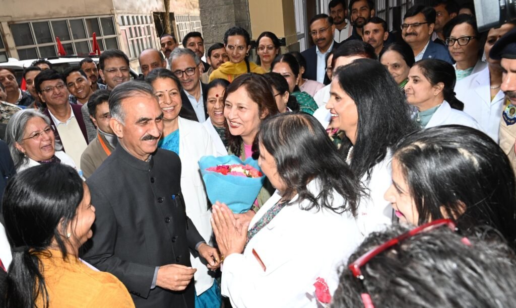 Shimla : आईजीएमसी शिमला में रोबोटिक सर्जरी शुरू, 30 से 50 हजार में होंगे हाईटेक ऑपरेशन 1 Cm1