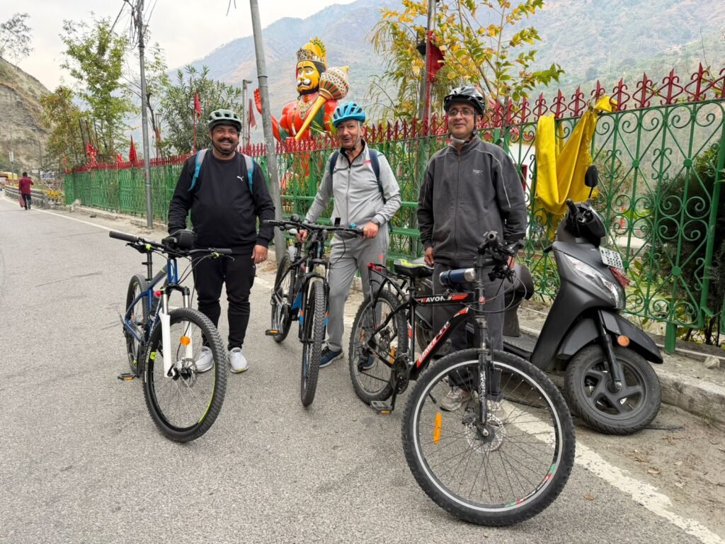 Rampur Bushahr: बुशहर में ‘हिल ऑन व्हील्स’ की नई पहल: 15 किमी साइकिलिंग ट्रेक से दिया फिटनेस और नशा-मुक्ति का संदेश