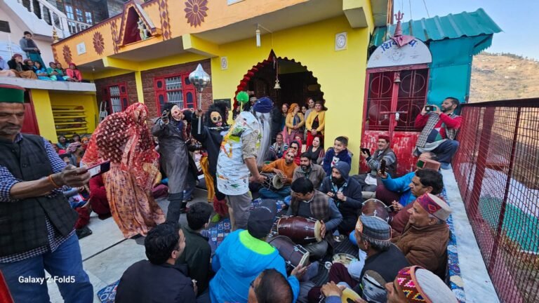 Kullu: रिवाड़ी गाँव के श्रीराम मंदिर में नवरात्रों पर बहेगी राम कथा की ज्ञान गंगा