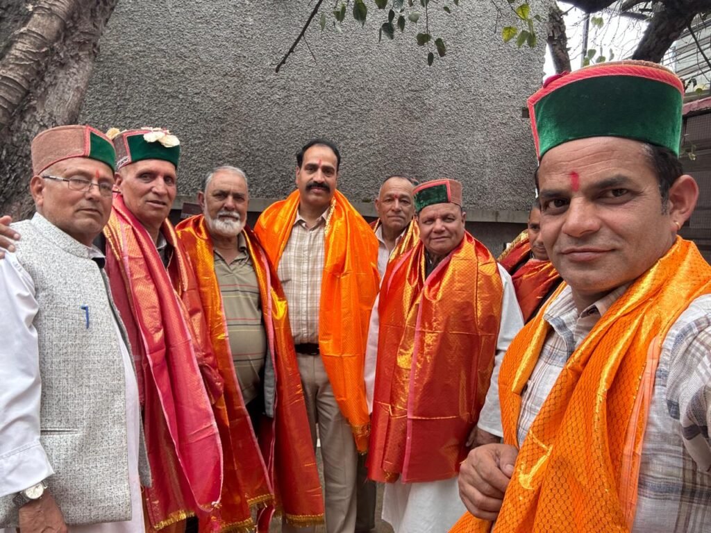 Rampur Bushahr: शिंगला में धूमधाम से मनाई गई भगवान परशुराम जयंती, देव मिलन बना मुख्य आकर्षण