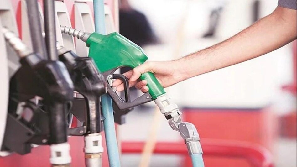 Diesel Petrol New Rules : देश में डीजल-पेट्रोल की नई गाइडलाइंस जारी, एक दिन में मिलेगा सिर्फ 200 लीटर डीजल
