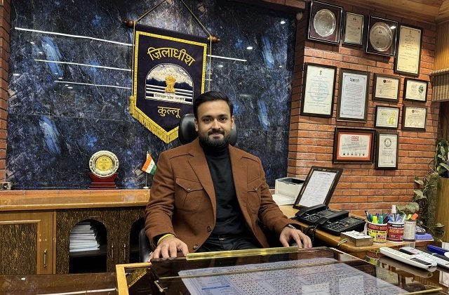 कुल्लू में पीलिया का प्रकोप: 36 मरीज भर्ती, वॉटर टैंकों की सफाई शुरू; जानिए लक्षण और बचाव के मुख्य उपाय