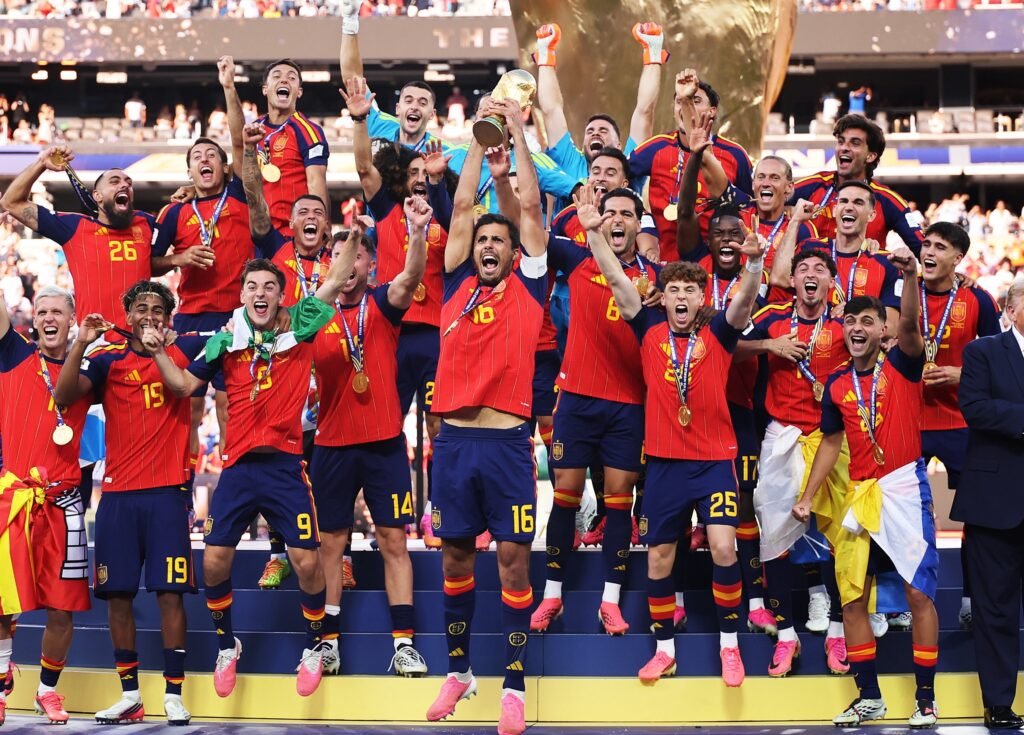FIFA World Cup 2026 : स्पेन बना फुटबॉल का नया बादशाह; रोमांचक फाइनल में अर्जेंटीना को 1-0 से रौंदा, फेर्रान बने हीरो