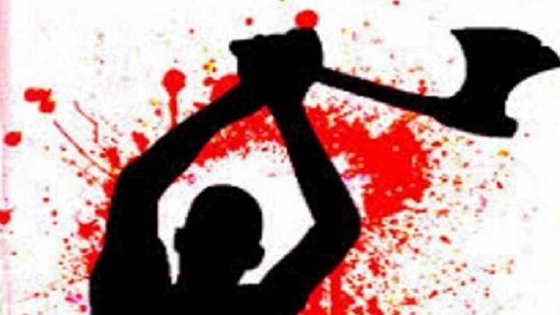 बिलासपुर में पुरानी रंजिश में खूनी खेल: कोर्ट पेशी पर आए युवक पर कुल्हाड़ी से हमला, मौके पर मौजूद जवान सस्पेंड