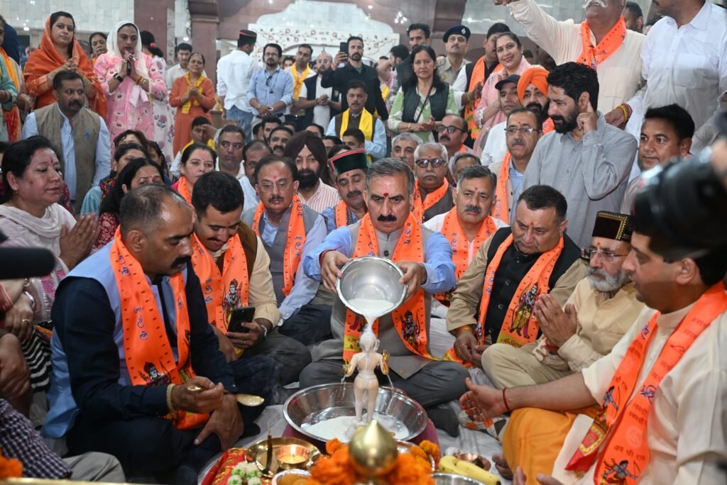 Shimla : राम मंदिर चढ़ावा विवाद पर कांग्रेस का मार्च, सीएम सुक्खू बोले- आस्था से खिलवाड़ बर्दाश्त नहीं