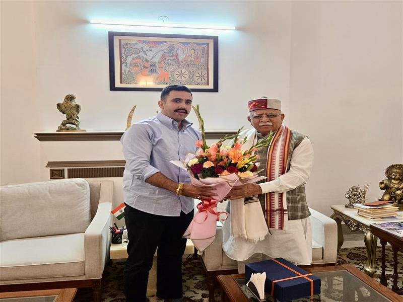 Delhi: केंद्रीय मंत्री मनोहर लाल खट्टर से मिले विक्रमादित्य सिंह, नए शहर और शहरी परियोजनाओं के लिए मांगा केंद्र का सहयोग
