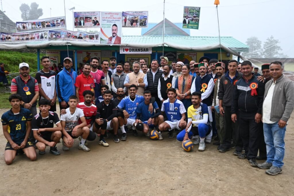 Shimla: शिक्षा मंत्री ने खनाशनी क्षेत्र में 15 करोड़ से अधिक की विकास परियोजनाओं के किए उद्घाटन व शिलान्यास