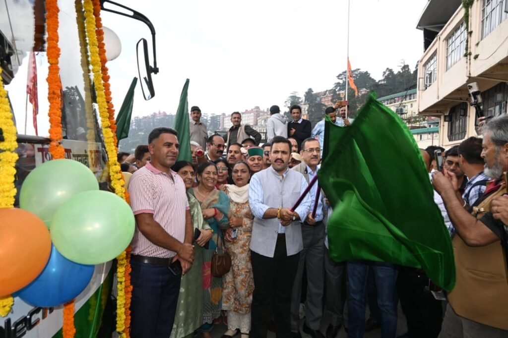 Shimla: शिमला ग्रामीण को मिलीं 30 नई इलेक्ट्रिक बसें, 18 बसें विभिन्न रूटों पर रवाना