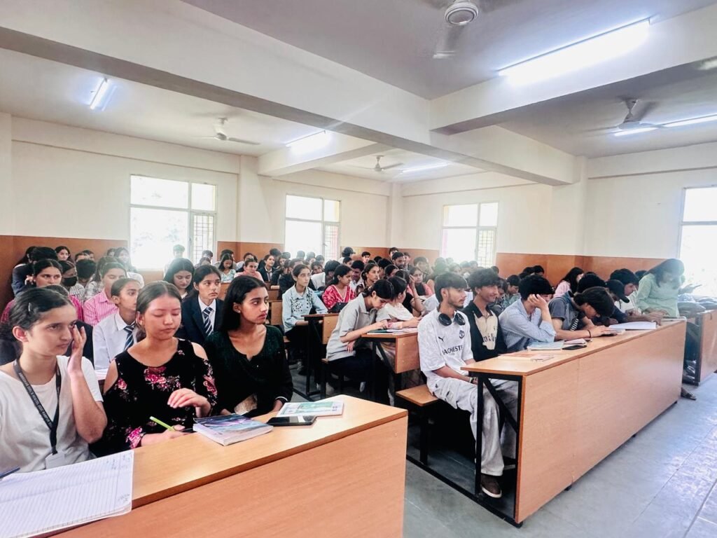 Education: वित्तीय साक्षरता से विद्यार्थियों को आत्मनिर्भर बनाने पर जोर, दो दिवसीय वेबिनार संपन्न