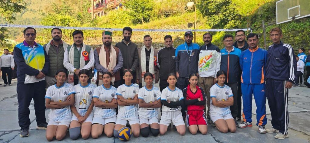 Rampur Bushahr: सराहन में अंडर-19 छात्रा वर्ग की जिला स्तरीय खेलकूद प्रतियोगिता शुरू, 15 जोन की 560 छात्राएं ले रहीं भाग